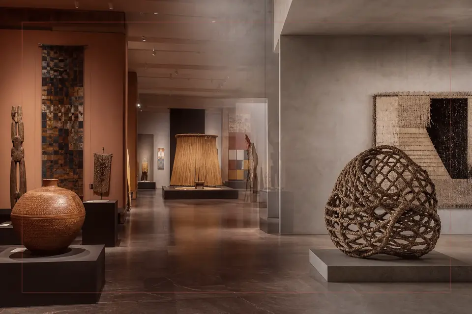 Composition éditoriale consacrée aux arts visuels pour le guide de Norton Simon Museum
