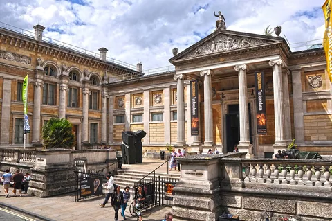Photographie d’archive associée à Ashmolean Museum