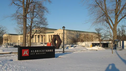 Photographie d’archive associée à Buffalo AKG Art Museum
