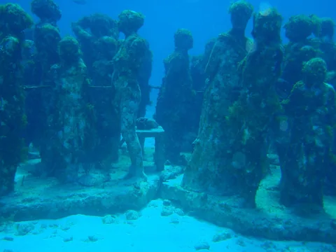Photographie d’archive associée à Cancun Underwater Museum