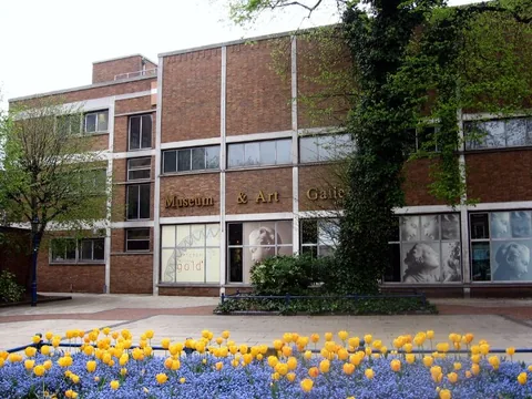 Photographie d’archive associée à Derby Museum and Art Gallery