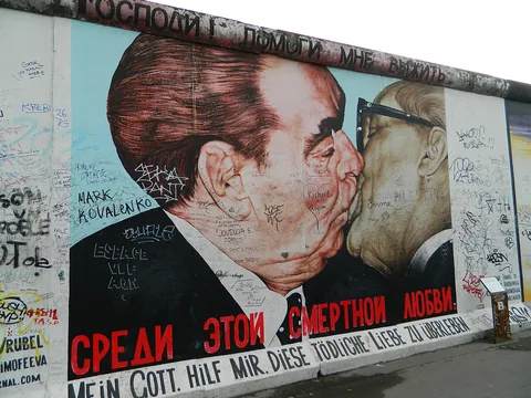 Photographie d’archive associée à East Side Gallery