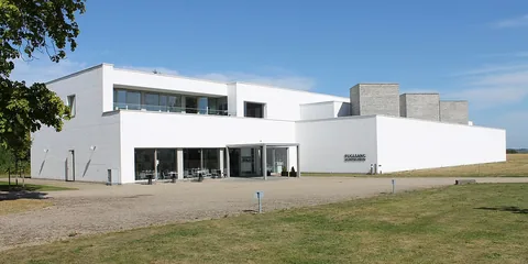 Photographie d’archive associée à Fuglsang Art Museum
