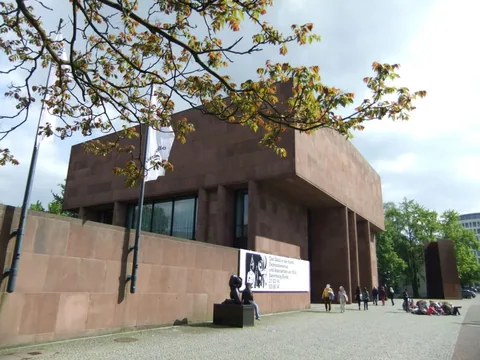 Photographie d’archive associée à Kunsthalle Bielefeld