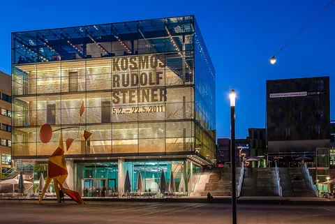 Photographie d’archive associée à Kunstmuseum Stuttgart