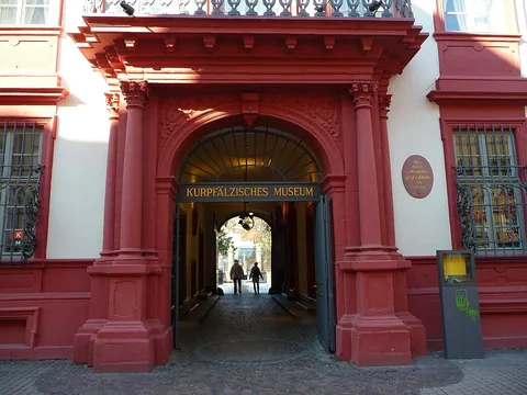 Photographie d’archive associée à Kurpfälzisches Museum