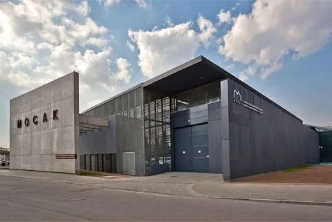 Photographie d’archive associée à MOCAK, Museum of Contemporary Art in Kraków