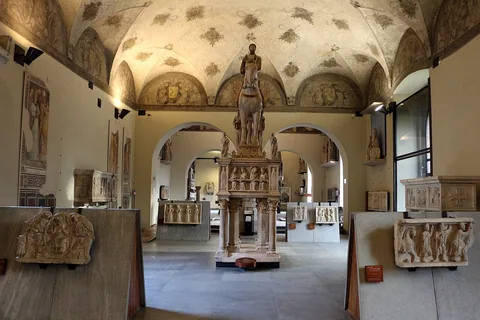 Photographie d’archive associée à Museo d'Arte Antica