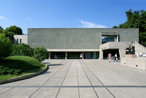 Photographie d’archive associée à National Museum of Western Art