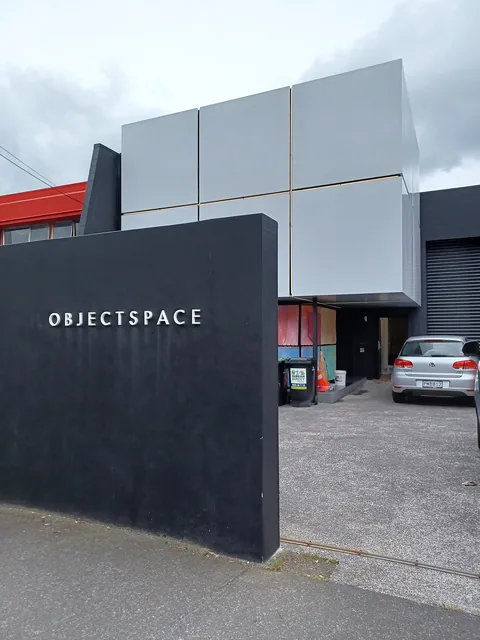Photographie d’archive associée à Objectspace