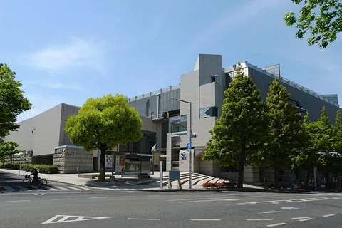 Photographie d’archive associée à Okayama Prefectural Museum of Art
