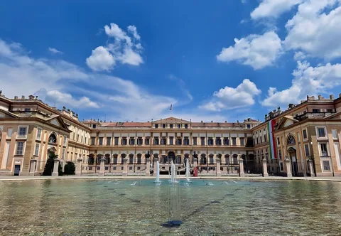 Photographie d’archive associée à Palace of Monza