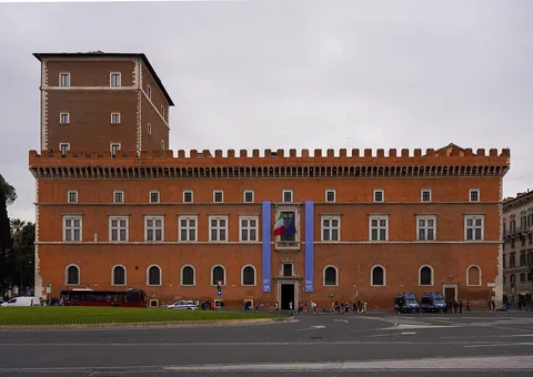 Photographie d’archive associée à Palazzo Venezia