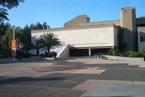 Photographie d’archive associée à Tel Aviv Museum of Art