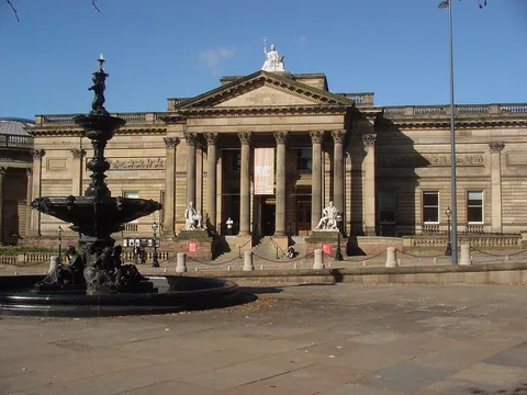 Photographie d’archive associée à Walker Art Gallery